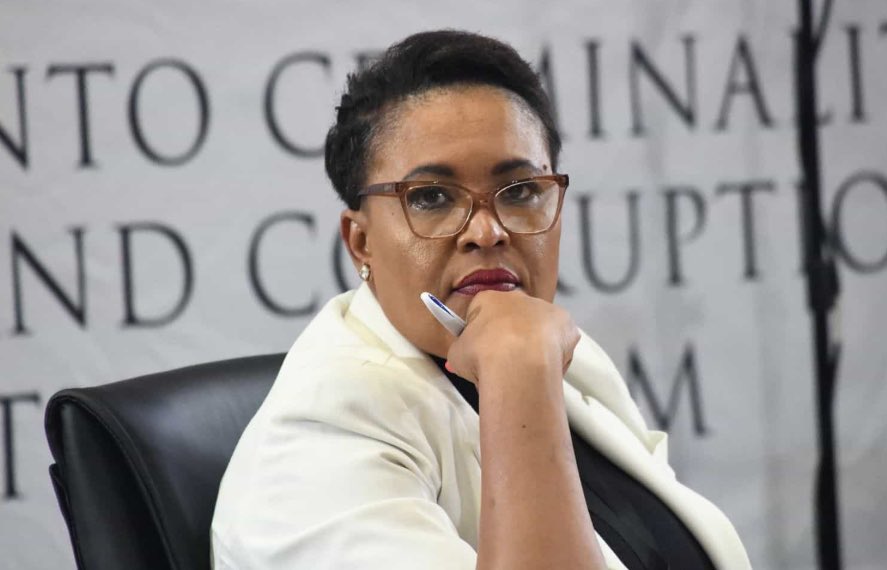 AdvoBarryRoux's tweet photo. Vusimuzi "Cat" Matlala’s side Chick, Brigadier Rachel Matjeng has been dismissed from the South African Police Service after being found guilty in an internal disciplinary process on charges of dishonesty, money laundering, accepting gratification, and other serious misconduct. https://t.co/MhyxrMzrLv