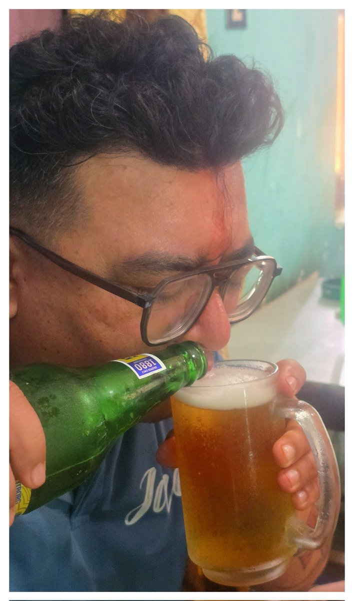 mahottari's tweet photo. गर्मी भो रे 😂 https://t.co/HDthEaYHrn