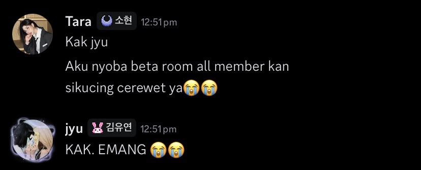 pponyangs's tweet photo. lucu banget 😭 everybody gotta know how much of a yapper naky is.. i leave for 1 minute and there’s already 50 new messages https://t.co/jwAPvpiH1j