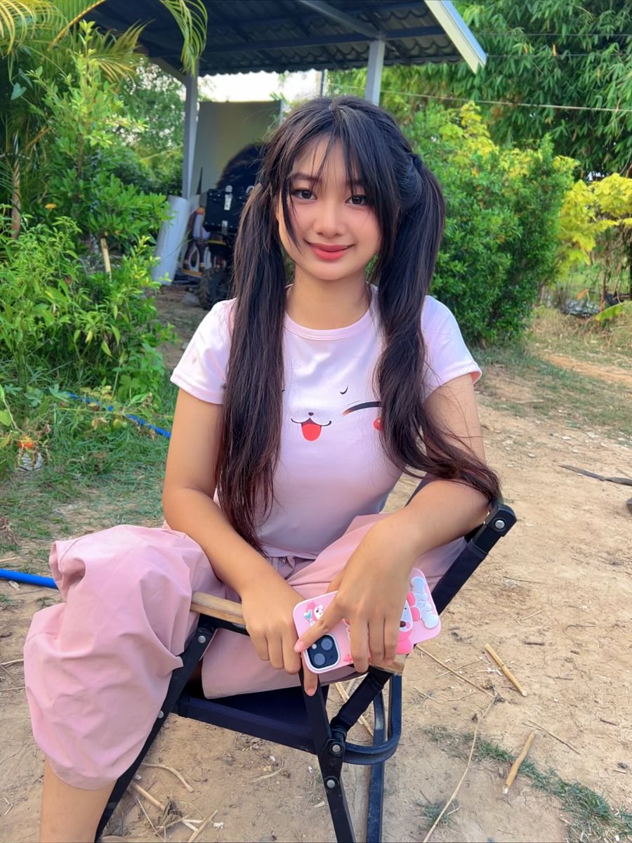 Anglelover7's tweet photo. มุมหน้าบ้าน https://t.co/hUBndLmbVL