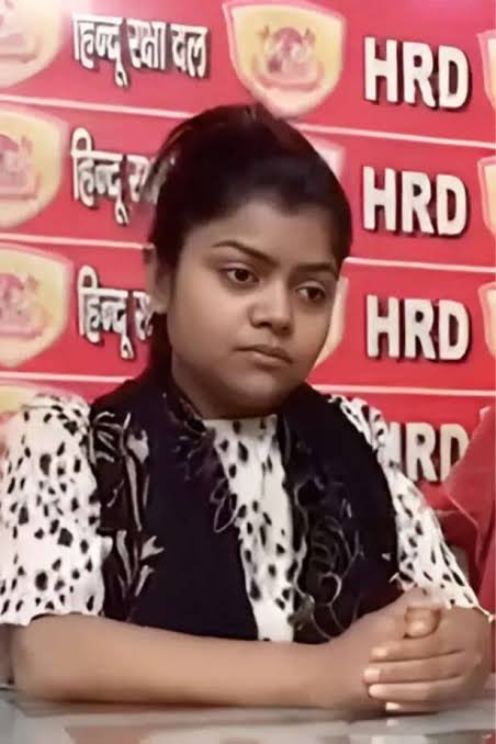 effucktivehumor's tweet photo. >Be Vandana, Ghatak Sherni.

>Was in live in relationship with mvIIa.

>MvIIa P&D’d her.

>Sherni came back begging.

>Started forcing him to marry her.

>MvIIa refused and ghosted her.

>Sherni went to Hindu Raksha Dal.

>Sherni fed them “Lobjehad, Kala Jaadu, didn’t know his identity” chooran.

>Raksha Dal filed a complaint and beat tf outta mvIIa.

>MvIIa went to jail.

>MvIIa came back.

>Sherni-mvIIa lafda ended, they started living together again.

>Now Sherni reading Qvranic ayats on IG Reels and spreading lsIam.