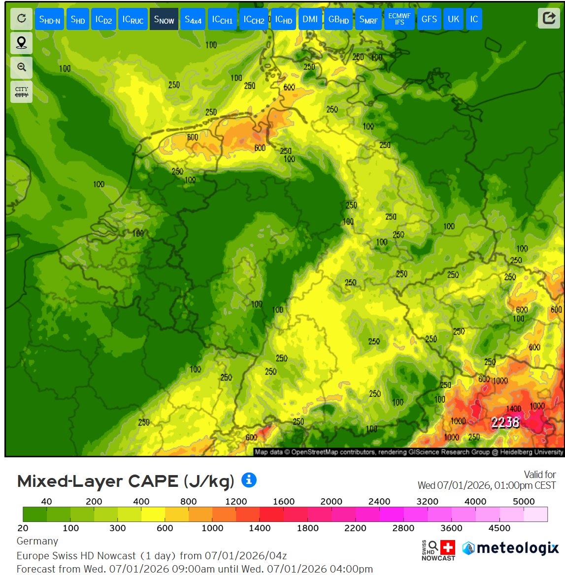 Finntie2's tweet photo. As central Europe is facing severe weather with high CAPE values, North Germany and surrounding also can expect some storms. Shear is on the weak side, however some rotating cells can still happen due to higher 0-3 CAPE and local storm interactions. https://t.co/l7ew9ryi1Z