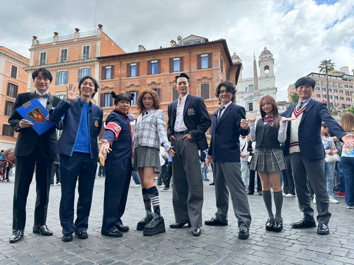 nittele_ntv's tweet photo. ⋰
27年ぶりのイタリア・ローマでゴチ超豪華版
⋱

人気者7人が約28万高額自腹をかけ
高級イタリアン勝負

森本慎太郎(SixTONES)
💬"前に参加したゴチの雰囲気と全然違う"

ゴチレギュラーメンバーは
高額おみや代をかけイタリアクイズに挑戦

📢今夜7時
『ぐるナイ』3時間SP
https://t.co/qfN1QfPisy https://t.co/MKr6jAjuwQ