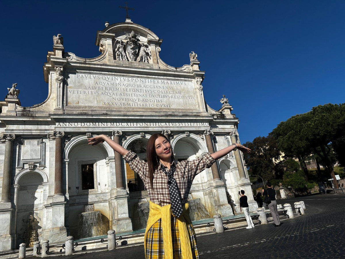 nittele_ntv's tweet photo. ⋰
27年ぶりのイタリア・ローマでゴチ超豪華版
⋱

人気者7人が約28万高額自腹をかけ
高級イタリアン勝負

森本慎太郎(SixTONES)
💬"前に参加したゴチの雰囲気と全然違う"

ゴチレギュラーメンバーは
高額おみや代をかけイタリアクイズに挑戦

📢今夜7時
『ぐるナイ』3時間SP
https://t.co/qfN1QfPisy https://t.co/MKr6jAjuwQ