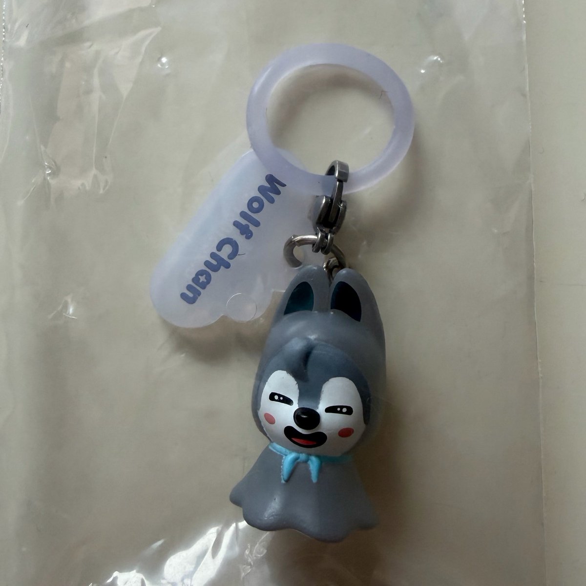 1eekn03's tweet photo. 【交換】straykids スキズ SKZOO めじるしアクセサリー 交換 ガチャガチャ

《譲》ウルフチャン(雲プレート)

《求》ジニレット(四角プレートor雲プレート)

てるてる坊主めじるしあと1種類でコンプリートです⛅️
プレートにこだわりないのでお気軽にお声掛けください‼️🙌🏻 https://t.co/Fysq9GSrih