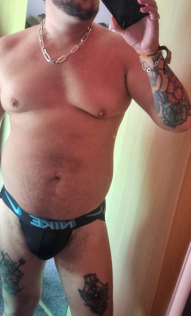 mancbearxxx's tweet photo. @beefy_guys @BennyThePoohSF https://t.co/P2rn3Zf1sk