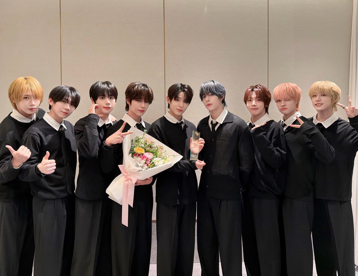 PopPlanet_'s tweet photo. AHOF Marks 1st Debut Anniversary Since “Who We Are.”

#AHOF #아홉 @AHOF_official https://t.co/WQvWYJPib6