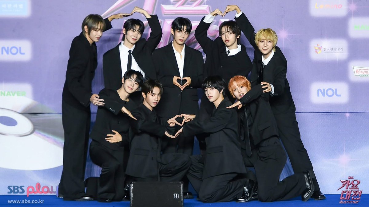 PopPlanet_'s tweet photo. AHOF Marks 1st Debut Anniversary Since “Who We Are.”

#AHOF #아홉 @AHOF_official https://t.co/WQvWYJPib6
