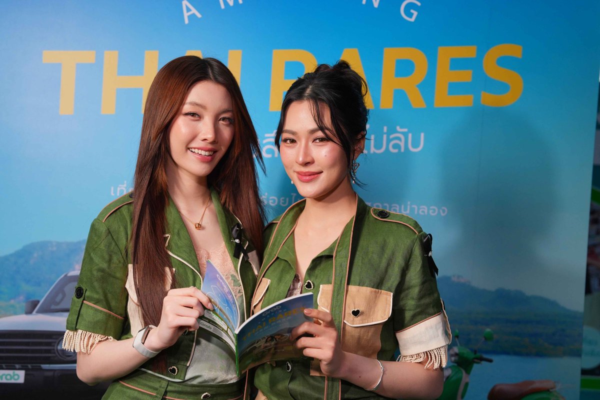 The100ChannelT1's tweet photo. "หลิง-ออม" เปิดพิกัดเที่ยวไทยลึกแบบไม่ลับ 🗺️👭✨

ชวนแฟนคลับลุ้นทริปสุดพิเศษ ในแคมเปญ “Grab Amazing Thai Rares” 🚗💖✨

#GrabAmazingThaiRares #แกร็บเที่ยวลึกแบบไม่ลับ 
#GrabxTAT #GrabTH #AmazingThailand 
#LingOrm #หลิงออม 
#Linglingkwong #หลิงหลิงคอง 
#OrmKornnaphat #ออมกรณ์นภัส

อ่านรายละเอียด https://t.co/Z3Tc84LnHK