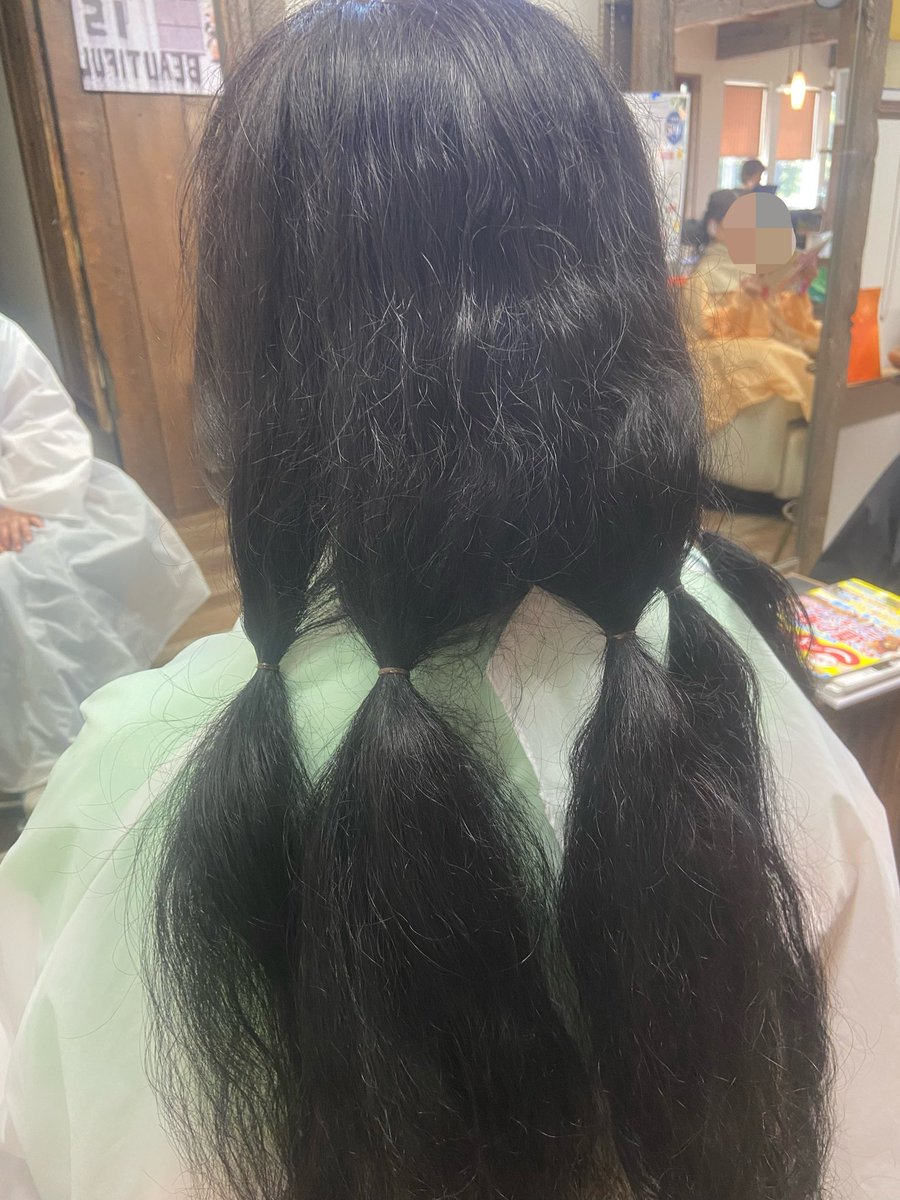 macccccccco's tweet photo. はい、3年ぶり3回目のヘアードネーションです。 https://t.co/MVkCjOw2sm