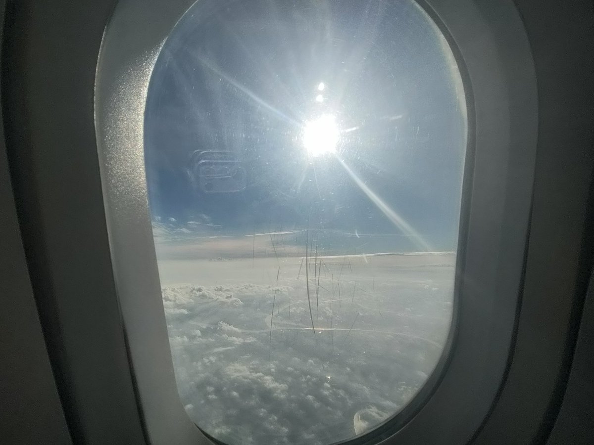alphasierra89's tweet photo. From the sky i present you a painting of god https://t.co/cIe0r37D1B