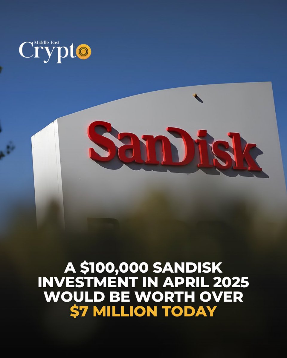 CryptoMiddleast's tweet photo. A major AI-driven market rally has turned SanDisk into one of the standout stock stories of the year.

The stock has reportedly surged by more than 7,000 percent from its April 2025 levels, supported by rising demand for flash storage used in AI data centers.

Based on an April 2025 entry point, a $100,000 investment could now be worth over $7 million.

#SanDisk #SNDK #StockMarket #AI #DataCenters