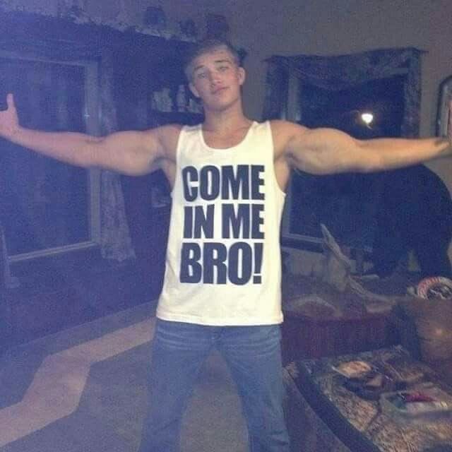 TheMale_Central's tweet photo. Frat guys be like https://t.co/CtqkJW6gpY