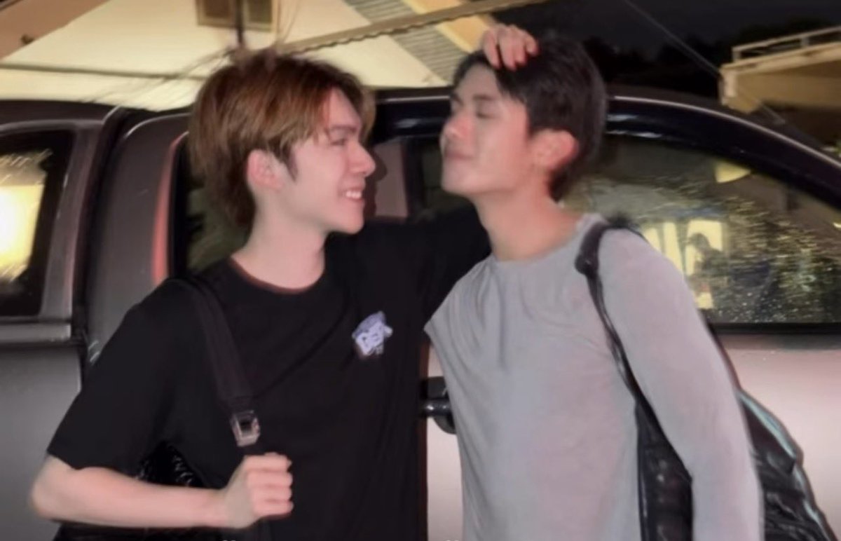 sanookpoyyy's tweet photo. โหหห กุตรายยยยยยยยยยย เขินนนวะะะะะะ พี่เน็ตฟินเลยดิ

#netjj 🖤🥕 https://t.co/TLvWIkdSRF