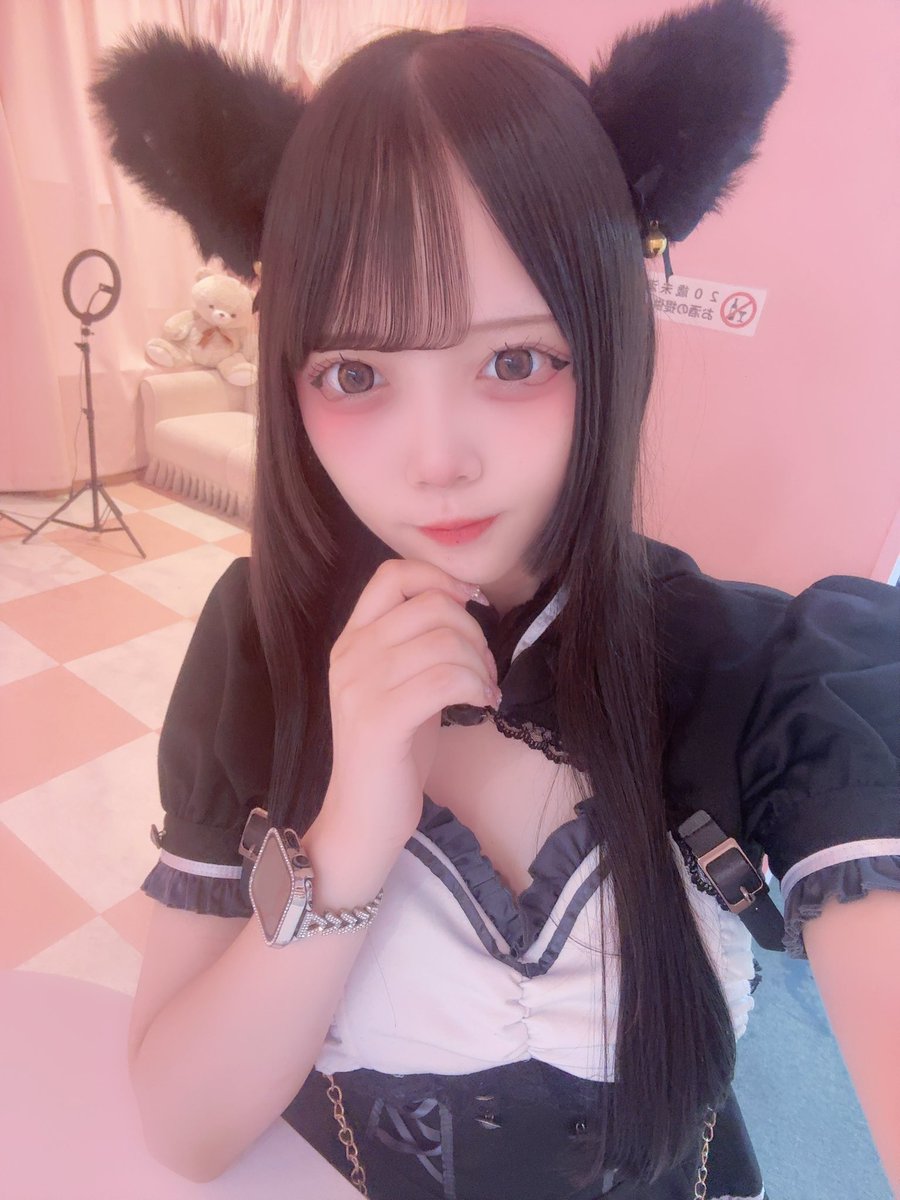 Bubbles__Moon's tweet photo. 7月最初会えるのだれですか〜🥲
雨です予定ないです🥲 https://t.co/gNf70kt6qL