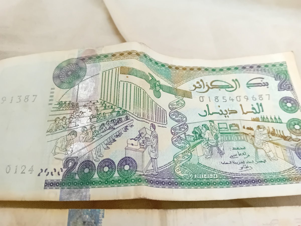 HurBlueHur's tweet photo. Anyone who is interested in buying #banknotes of algeria 

send your offer 

#notaphilist 
#numismatist 
#CollectingMoney 
#international 
#CollectingBanknotes 
#globalinvestors 
#finance https://t.co/rz2AcT9Hth