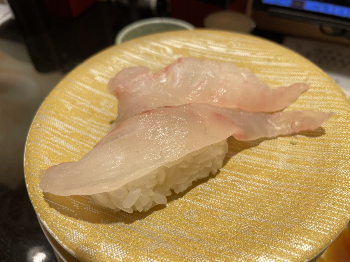 pyc_curry's tweet photo. 遅いランチは寿司🍣
久しぶりの外食
水タコ110円とかサービス品多しで2200円だった https://t.co/8TruBv2NMd