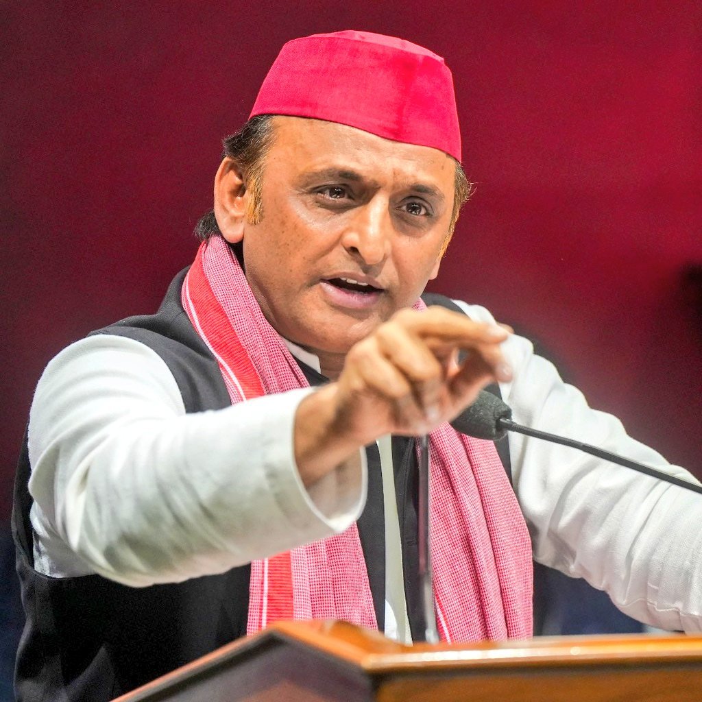 errahulyadavind's tweet photo. उत्तर प्रदेश के पूर्व मुख्यमंत्री श्री अखिलेश यादव को जन्मदिन की हार्दिक शुभकामनाएं एवं बधाई 💐 https://t.co/RXMJsS5PDn