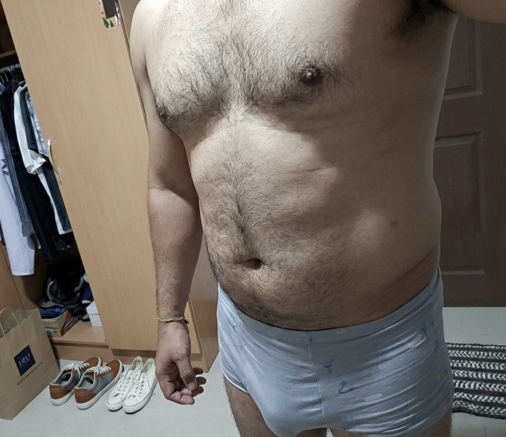 Phonphet444's tweet photo. ก่อนอาบน้ำ🍆🍆🍆 https://t.co/omBteuDYaY