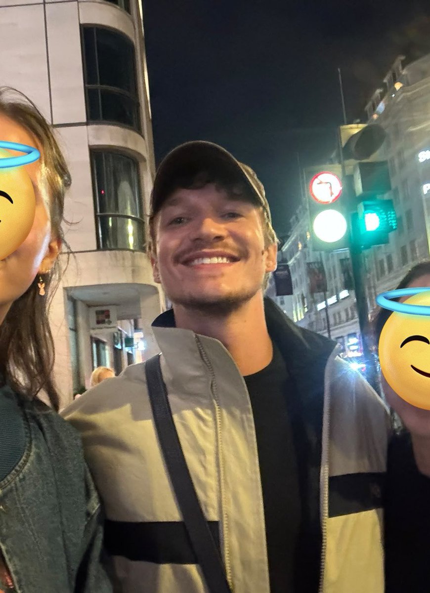mdnghtsreader's tweet photo. and goodnight to me❤️ https://t.co/Ke15RUKuXD