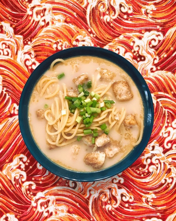 Youssoupha756's tweet photo. Just found the BEST hidden gem ramen shop in town! The tonkotsu broth’s so creamy and rich, plus the chashu melts in your mouth. 10/10 will be back next week! https://t.co/vjQ6GdJy12