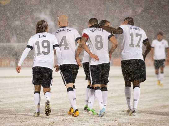 masteitz's tweet photo. Do it for them @USMNT #WorldCup https://t.co/9ZOjdlis3e