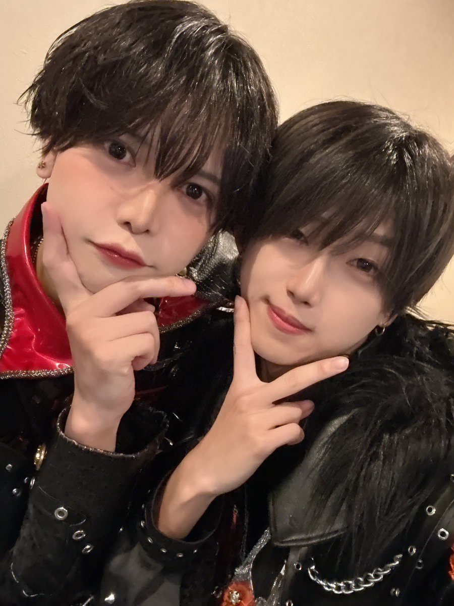 natsu72_kun's tweet photo. 実は1回サウナに行ったことのあるえつやくん！❤️🤍またサウナ行きたいなっ^^サウナ仲間🧖‍♀️ https://t.co/fIMALW5L1W
