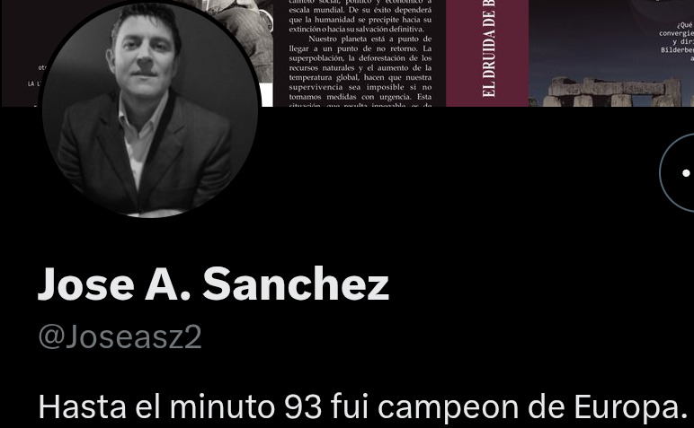 rosssfrom's tweet photo. @Joseasz2 @MatteMoretto @marca Casicampeón 🤡 https://t.co/l7JdsvVXwd