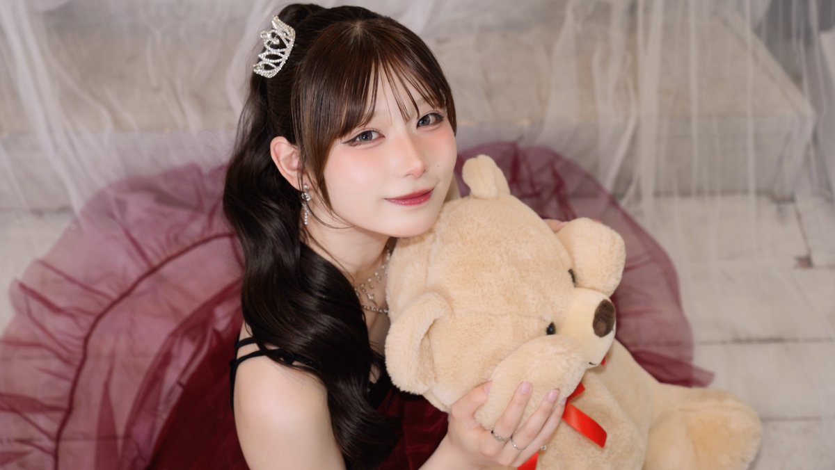 eru_violin's tweet photo. 今日で22歳になりました .ᐟ🎉

バイオリニストとしてこの歳を迎えられたことがなにより幸せです。
いつも応援してくださっている皆様、本当にありがとうございます.ᐟ.ᐟ

今年は更に恐れず色々なことにチャレンジする1年にします.ᐟ

みんな大好きです.ᐟ🤍
22歳のEruもよろしくお願いいたします໒꒱ https://t.co/d0LjwYwBXt