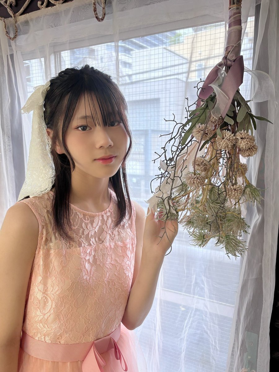 metspukupuku12's tweet photo. こんばんは✨️

今日から7月😳
もう少しで夏休みだぁ🍒

でも、部活と夏期講習がこわい😱

#minastudio 
#minastudioイメージモデル https://t.co/BRgE72MobP