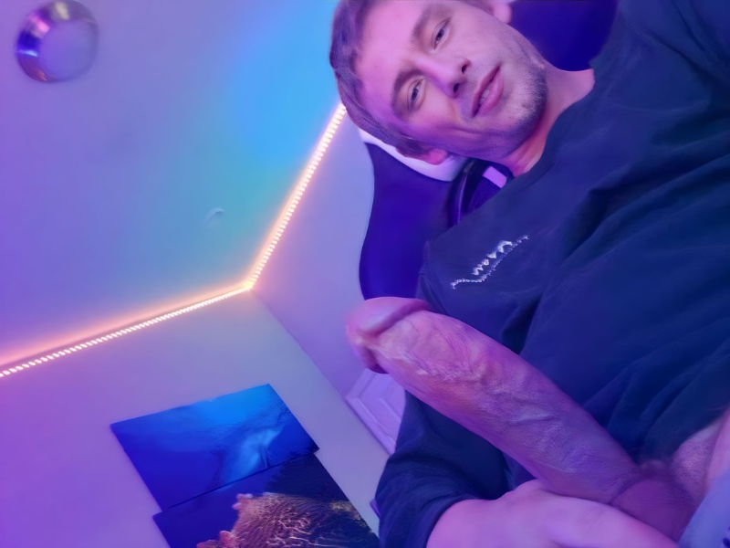 beertoki's tweet photo. @Bunnygirllll_ Yes, please come and bounce on my cock and make that pussy squirt. https://t.co/1mzLWpNQhA