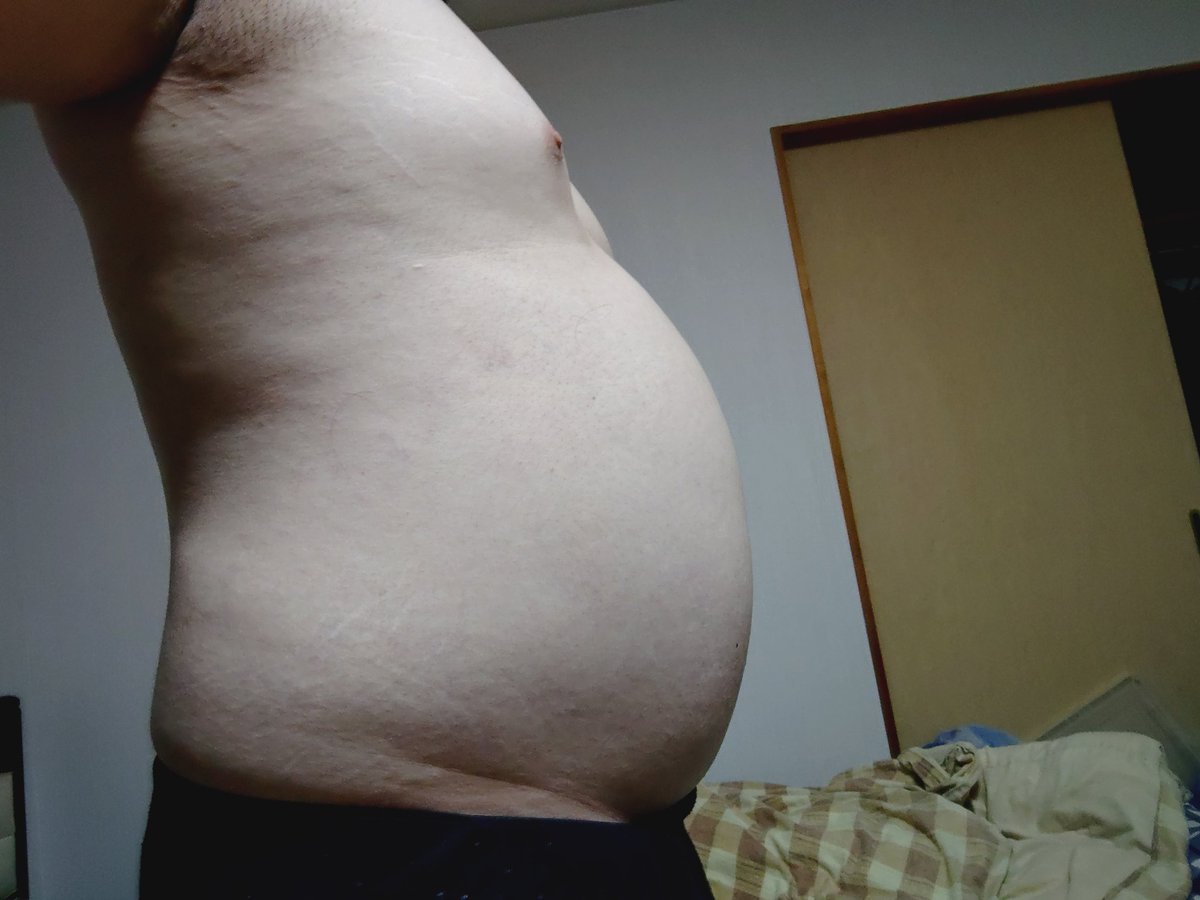 Inflation_men's tweet photo. 食べ過ぎたー https://t.co/qT9ZTEnnxY