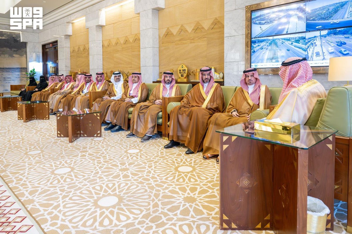 SPAregions's tweet photo. أمير منطقة الرياض يستقبل الطلاب والطالبات الفائزين بعددٍ من الجوائز في منافسات " آيسف" و"نسمو" 2026م.
https://t.co/JbmwYDcoBx
#واس https://t.co/NcFU3sM9s8