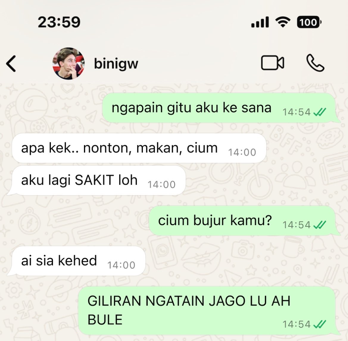 oscypedia's tweet photo. galex au edisi kenneth jatoh https://t.co/jSVnqIcuak
