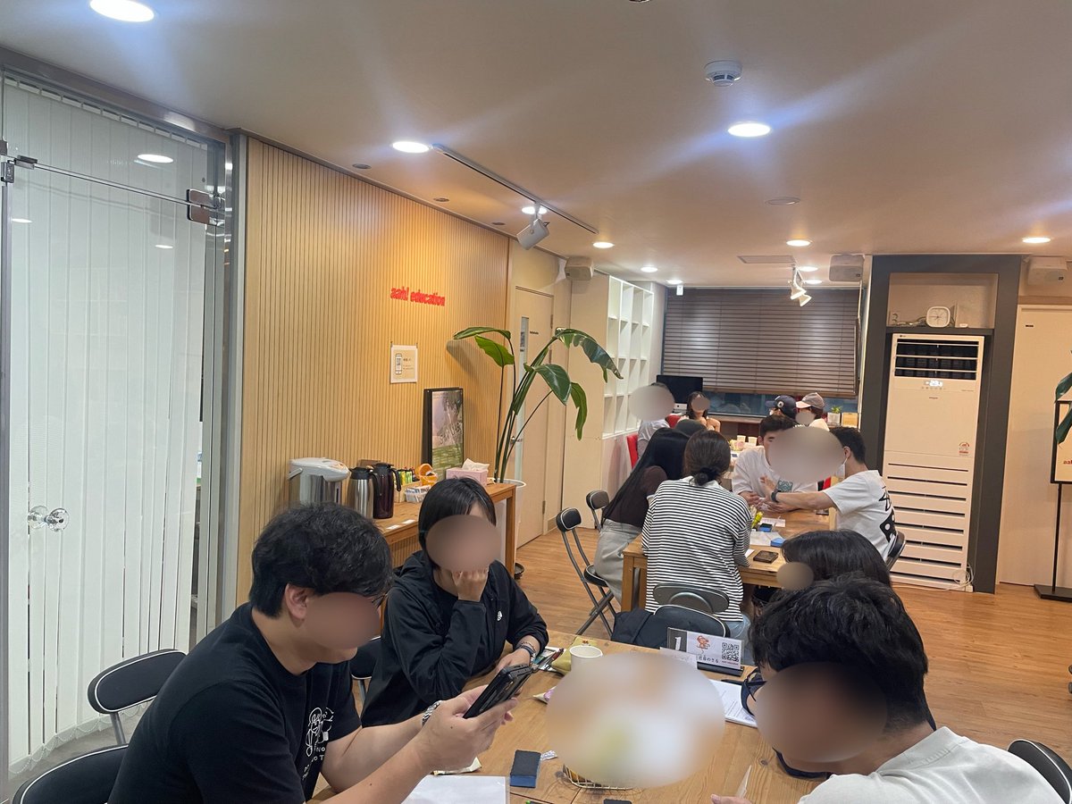101pikimenosaru's tweet photo. 7月初めの日韓スタディの様子です。
入浴習慣は人によっても異なりますが自宅に浴槽は必要か不要か、また街のおふろやさんなどについて話し合っています。
私は浴槽必要なひとです🙋‍♀️（笑） https://t.co/Alcf5XPXEr