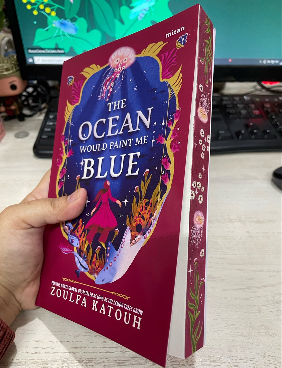 doremifasoobin's tweet photo. Pengen bikin appreciation post for myself deh.

5 bulan yang lalu aku gagal melakukan sesuatu dan bikin aku down parah, tapi bulan ini aku berhasil debut jadi penerjemah novel! Tubatuu liat! Aku berhasil debut jadi penerjemah buku keren ini 😭😭😭 https://t.co/5naMzJj54R