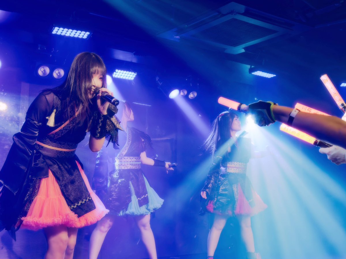tomowithfk7's tweet photo. Live alive ♬⋆.˚𝄢⋆.ೃ࿔*:･ 

@Mikoto_oto_m 
@mikoto_rinka_y 
@mikoto_nanaka 

#Mikoto 
#雪桃ステージ #stageperformance #ファインダー越しの私の世界 https://t.co/9bnDELSQXz