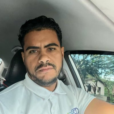 HenryEstevez16's tweet photo. #NuevaFotoDePerfil https://t.co/vzipY6kp5t