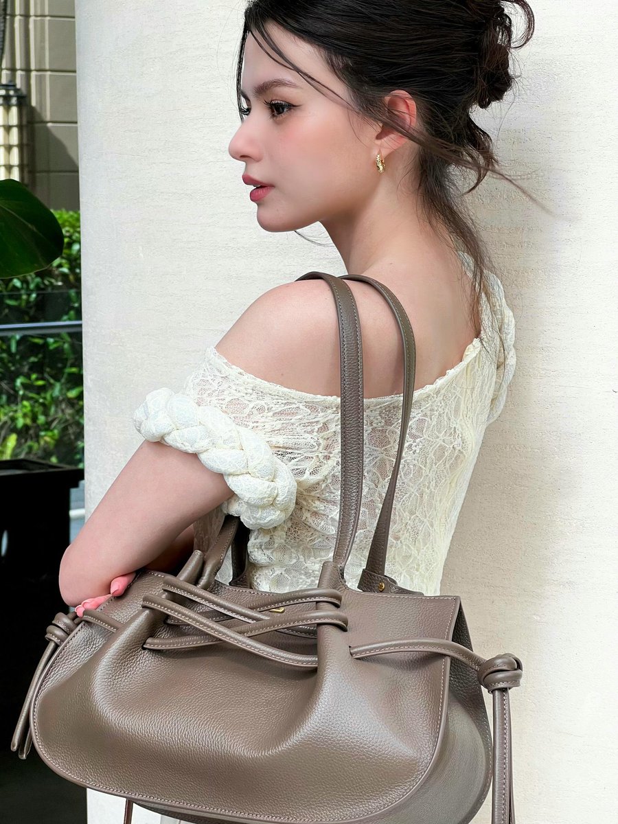 Kauw_Brotchen's tweet photo. อะโหววววว สวยเชียวล่ะ นางฟ้าใช่ไหมคะ 🪽✨

#Beckysangels #BeckyArmstrong
#fundaobag #Lupobag https://t.co/sMD1uIgOwf