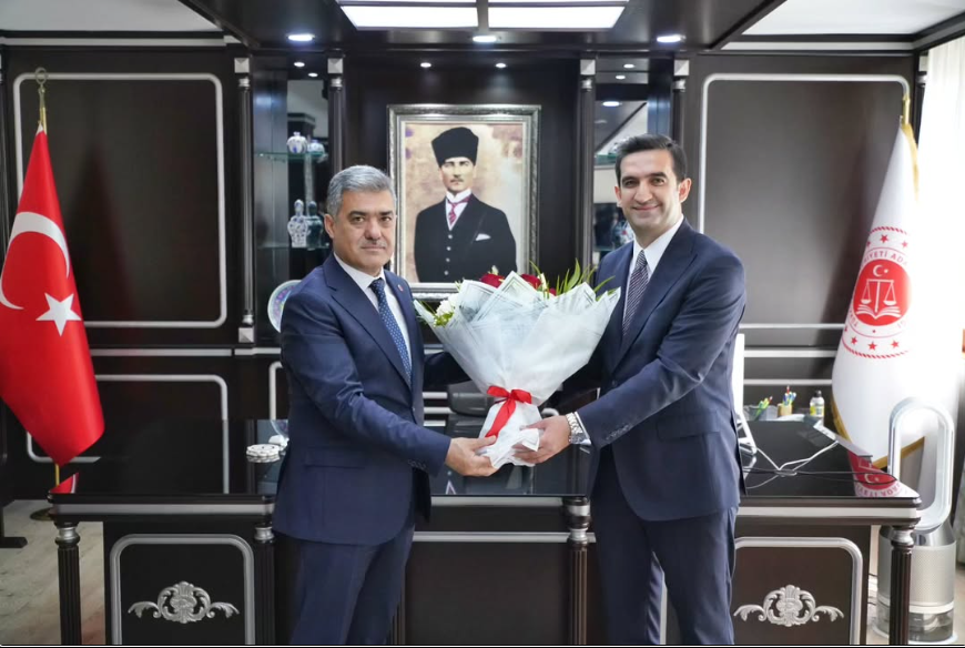 isyurtlarikrm's tweet photo. İşyurtları Kurumu Başkanlığında Görev Değişimi
https://t.co/ehuUUEqlQD
Ceza İnfaz Kurumları ile Tutukevleri İşyurtları Kurumu Başkanlığında görev değişimi gerçekleştirildi. https://t.co/T8gVbRvsqP