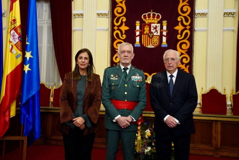 wawisamaroc's tweet photo. Señores de @DEAHQ Málaga vamos a darnos prisa que el Clan está sacando dinero de Gibraltar(HASSANS) con escala en Tanzania, la Corrupción @PSOE - @ppopular está intentando eliminar pruebas, el Corrupto DAO tiene trabajo asignado en Andalucía @CIA @bka @AIVD @notasintel @lascuta https://t.co/klsvDZdcda