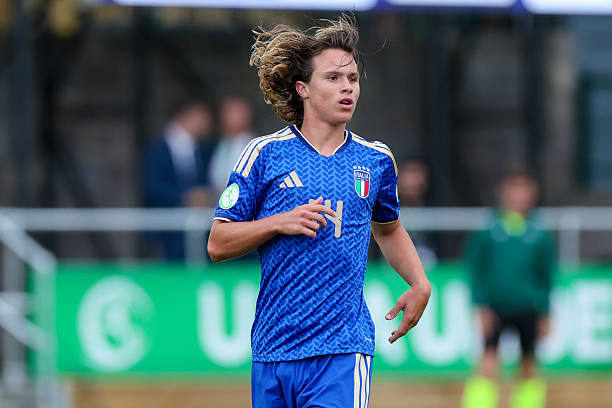 MilanPosts's tweet photo. 📰 @DiMarzio: AC Milan have confirmed to the representatives of Camarda and Comotto that they will be part of the first-team squad next season. https://t.co/UwHQJFhYqU