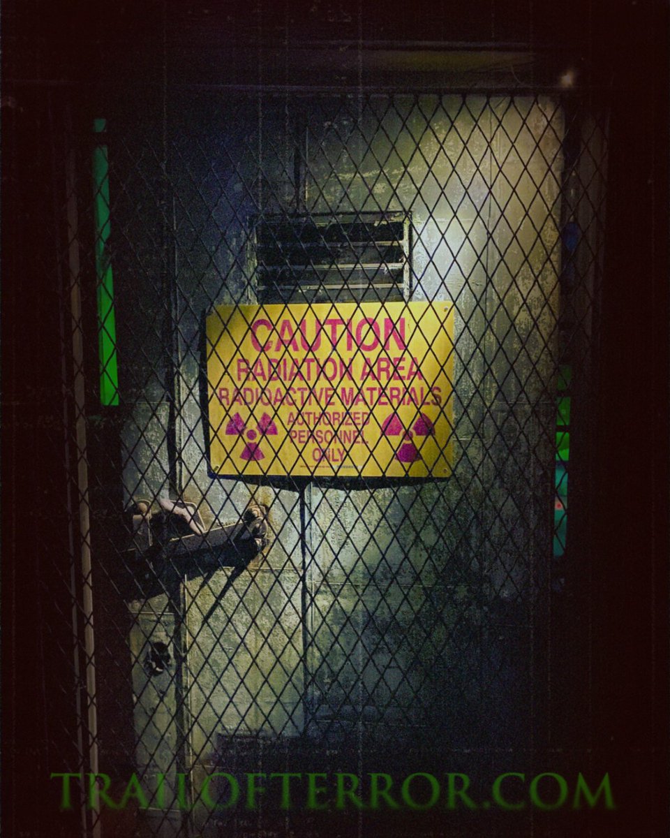trailofterror's tweet photo. ☢️ Warning: Exposure may result in elevated fear levels. https://t.co/fjUqDcb3qJ
#trailofterror #hauntedattraction #halloween #wallingfordct https://t.co/liY7rNcgVT