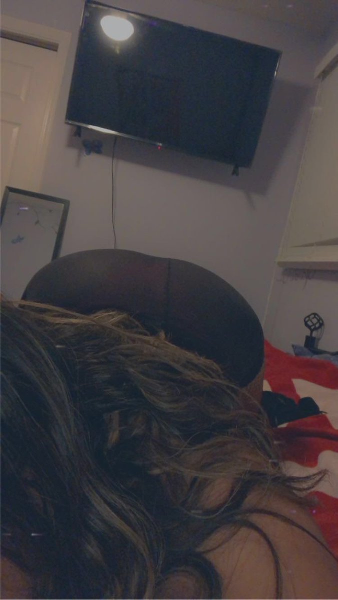MissTnS2's tweet photo. I wish someone was behind me rn 😫🙉 #nsfwtwt #nsfwㅤㅤ #secretseller #sellingcontent #nsfwtwtً https://t.co/1EoOM7CNP1