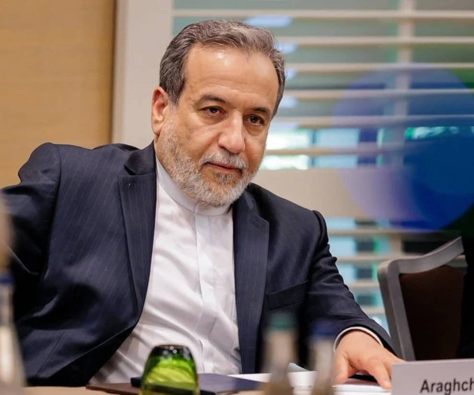 samoper's tweet photo. عراقتشي: 

- بنود مذكرة التفاهم مع إسلام آباد واضحة تماماً والجميع يدركها

- لقد ألزم ترامب أميركا بكبح جماح هذا الوحش المدلل في "تل أبيب" وإذا عصوا أوامر سيدهم فسوف تلقنهم إيران الدرس اللازم

#ايران #Iran https://t.co/GTLayhFWdG