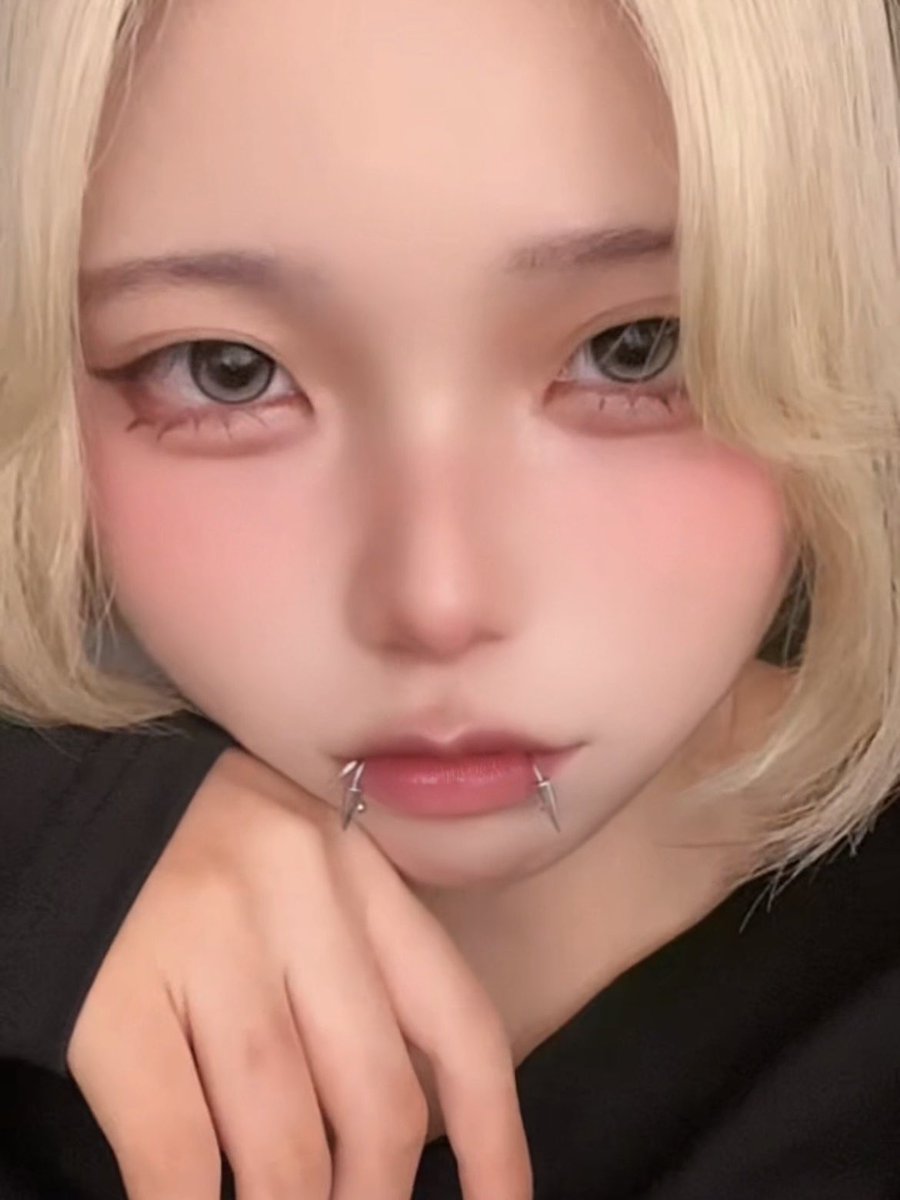 uzq__s2's tweet photo. 自分の可愛さには責任を持たないとね♬*.+゜ https://t.co/2W6Q8Y9f9F