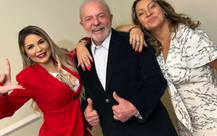 m_representacao's tweet photo. @SeLigaFiel Doença é defender essa criminosa.
Ta pagando pelos crimes que cometeu.
Escolheu andar com bandido. https://t.co/Vt4bbwOtQJ