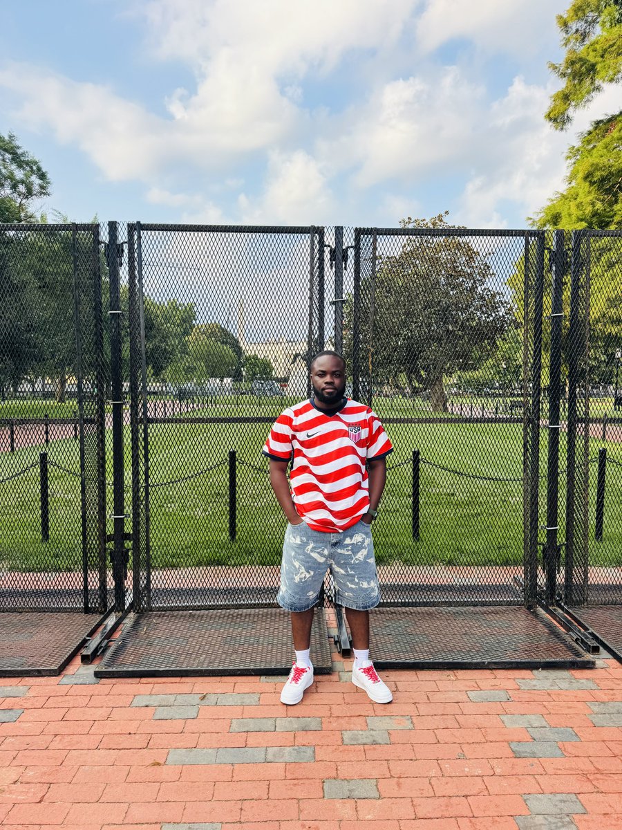 the_marcoliboy's tweet photo. Tell Pablo Escobar his spot is taken, we outside 🇬🇭🇺🇸 https://t.co/40joFrm3PE