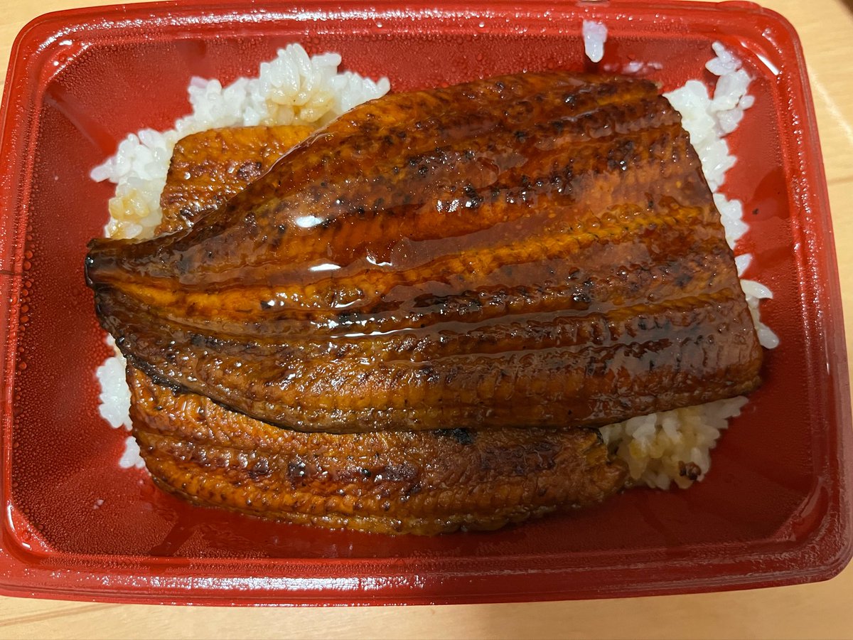 ohanan_dann's tweet photo. 明日はうなぎ食べません
調子に乗りすぎました、反省します🙇‍♂️ https://t.co/5s7h4FmmHq