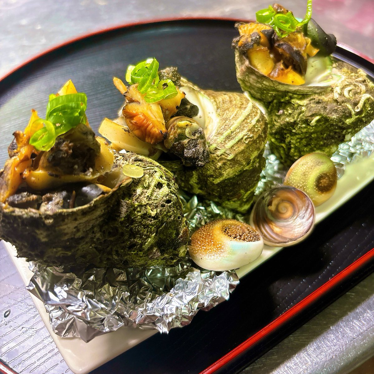 yoidore_takumin's tweet photo. サザエのつぼ焼き！
痛風待ったなしーー← https://t.co/e36kHurdNO